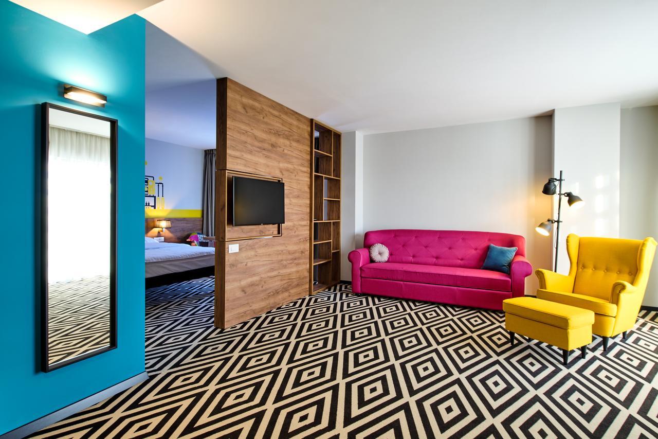 Ibis Styles Arad Exterior foto
